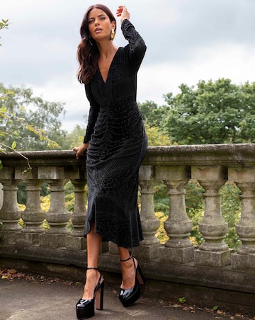 Ro&Zo Animal V Neck Midi Dress