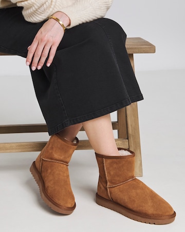 Sia Suede Warm Lined Snug Boots - Extra Wide Fit (EEE)