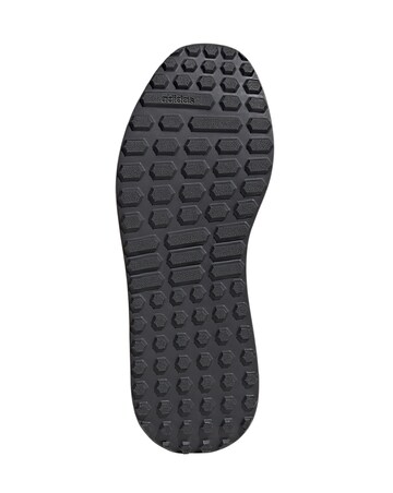 adidas Run 84 Trainers