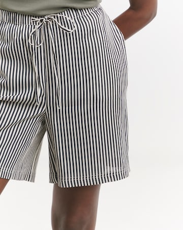 Striped Linen Mix Knee Length Shorts