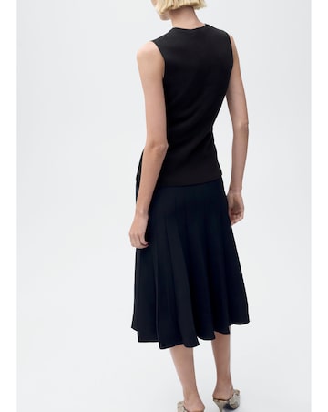 Mango Vest Matilda