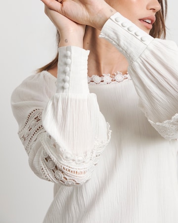 Joanna Hope Crinkle Blouse With Premium Trims