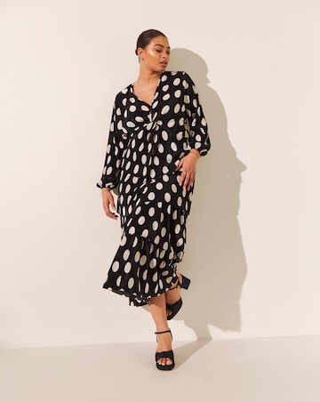 Spot Print Tiered Plisse Maxi Dress