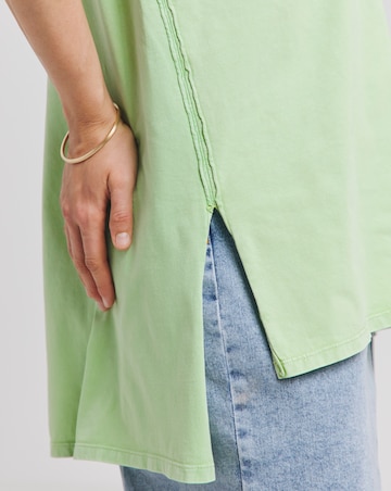 Simply Be Green Oversized Exposed Seam V Neck T-Shirt