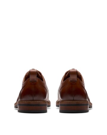 Clarks Aldwin Lace Leather Shoe - Tan