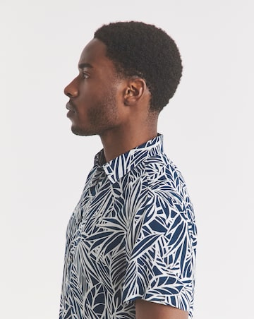 Short Sleeve Revere Collar Print Shirt