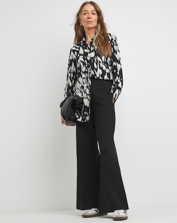 Womens Dipped Back Shirt - Blue Geo