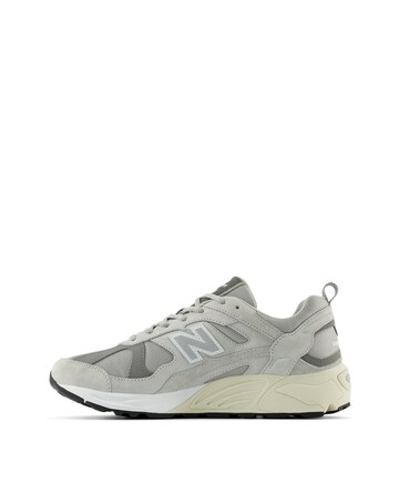 New Balance 878 Trainers