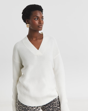 Ivory V Neck Curved Hem Jumper