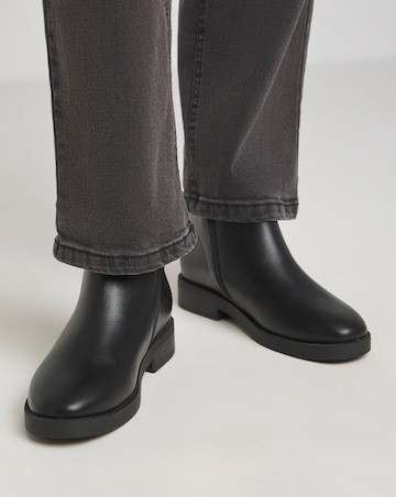 Verity Classic Zip Detail Ankle Boot Extra Wide EEE Fit