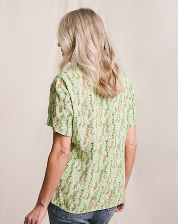 Julipa Printed Textured Crinkle Short Sleeve Top