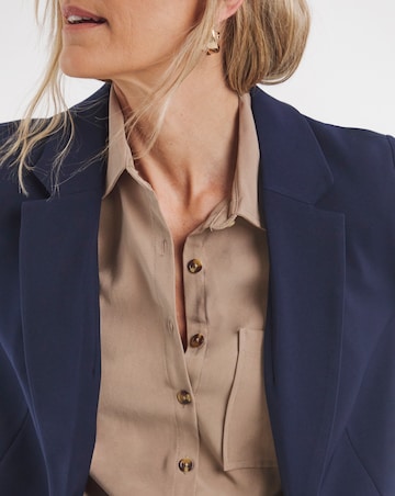 Tailored Single Breasted Blazer