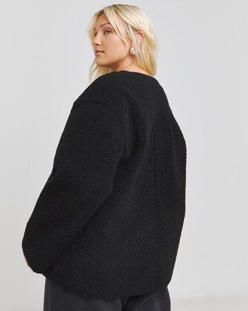 Black Round Neck Zip Through Borg Jacket