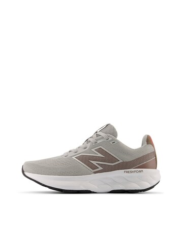 New Balance 520 Trainers