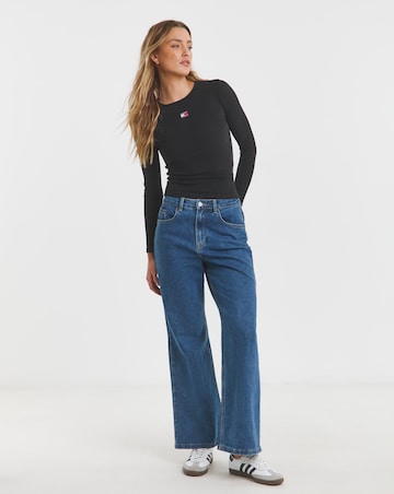 Tommy Jeans Slim Badge Tee Ext