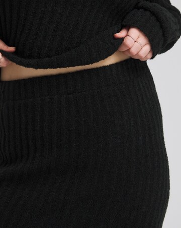 Black Rib Flared Hem Knitted Maxi Skirt