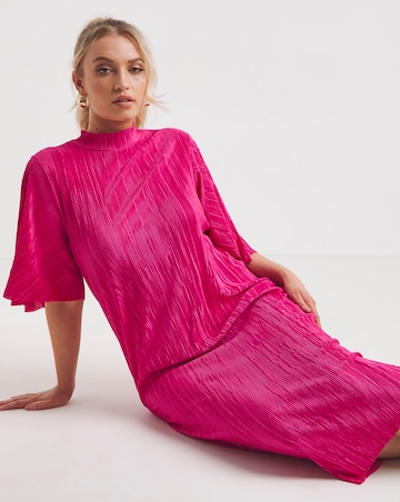 Simply Be Pink Plisse Midi Dress With Angel Sleeves