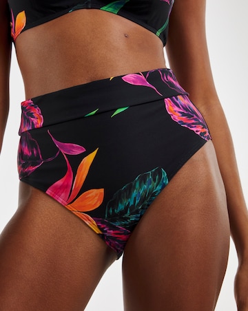 MAGISCULPT Medium Control Fold Over Bikini Brief