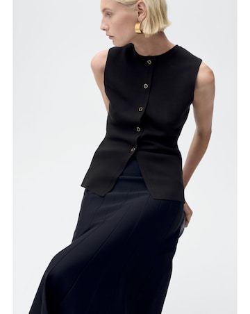 Mango Vest Matilda