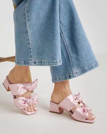 Camelia Double Bow Low Heeled Sandals - Extra Wide Fit (EEE)