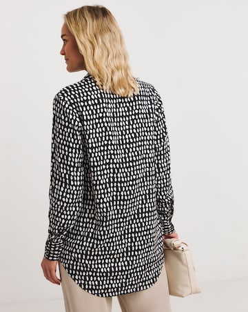 Mono Print Dipped Back Viscose Shirt