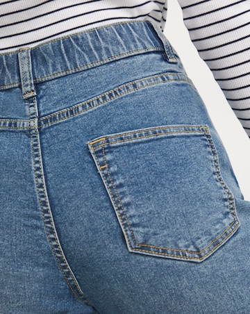 24/7 Mid Blue Straight Leg Jean