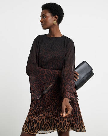 Joanna Hope Crinkle Shift Dress