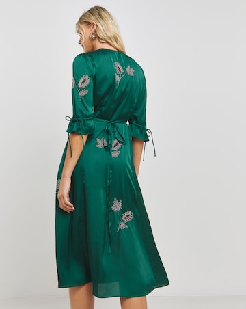 Hope & Ivy Vintage Embroidered Wrap