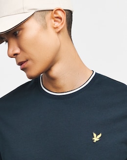 Lyle &amp; Scott Tipped Short Sleeve T-shirt