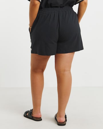 Simply Be Black Embroidered Tie Waist Shorts