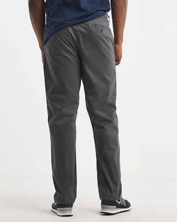 Straight Fit Chino