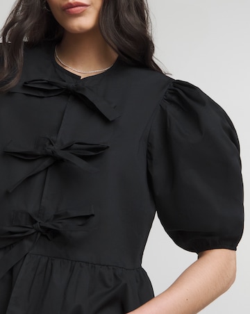 Tie Front Puff Sleeve Smock Top