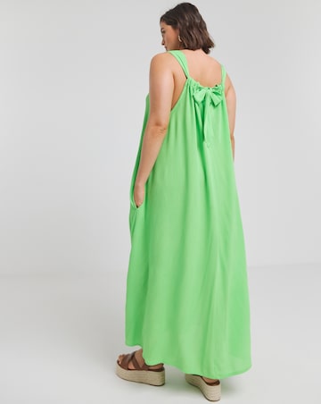 Simply Be Green Crinkle Trazepe Maxi Dress