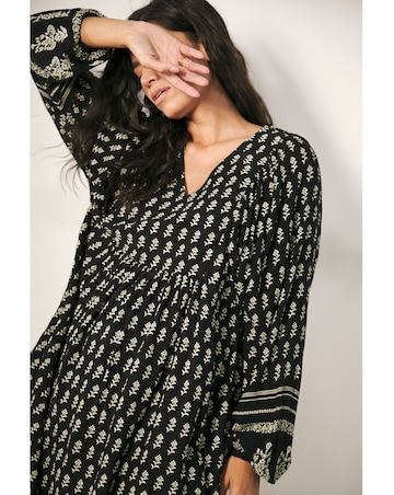 Border Print Batwing Smock Maxi Dress