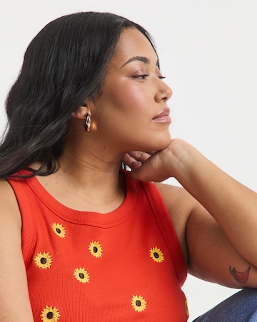 Simply Be Red Ribbed Sunflower Embroidery High Neck Tank