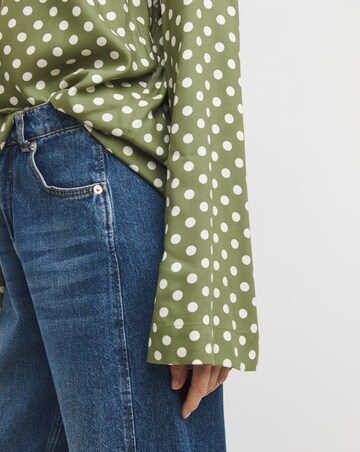 Crew Neck Flute Sleeve Top - Green Spot