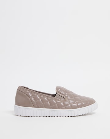 Cushion Walk Twin Gusset Quilted Trainer E Fit