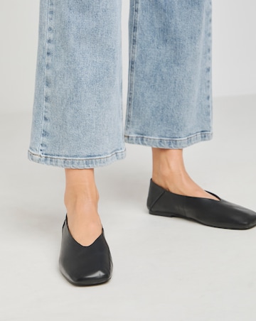 Primrose Soft Leather High Cut Ballerina Wide E Fit