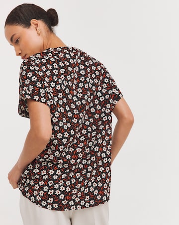 Floral Print Short Sleeved Grandad Collar Top