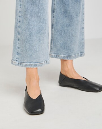 Primrose Soft Leather High Cut Ballerina Extra Wide EEE Fit