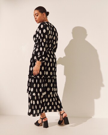 Spot Print Tiered Plisse Maxi Dress