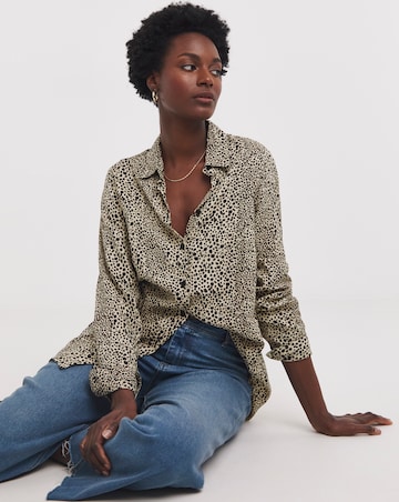 Dipped Back Viscose Shirt