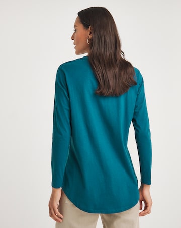 The Longline Curved Hem