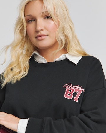 Black Brooklyn Graphic Sweatshirt