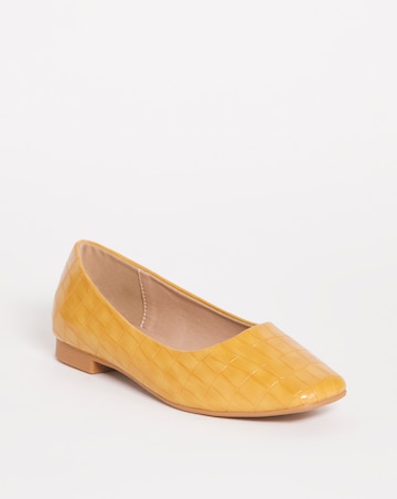 Square Toe Ballerina EEE Fit