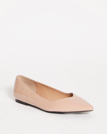 Benito Classic Sweetheart Cut Flat Shoes - Wide Fit (E)