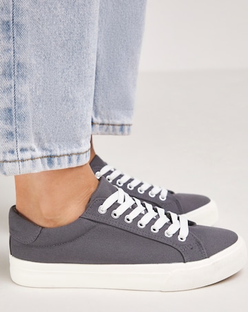 Busselton Lace Up Leisure Pumps Standard D Fit