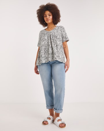 Zebra V Neck Floaty Tee