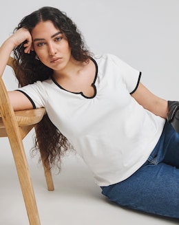 White &amp; Black Contrast Trim Notch Neck T-Shirt
