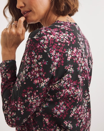 The Longline Curved Hem